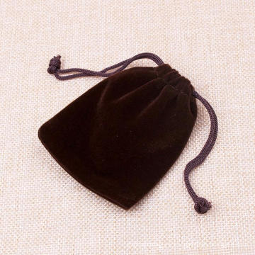 Bolsa de joyería con cordón de terciopelo estampado con una pequeña cantidad